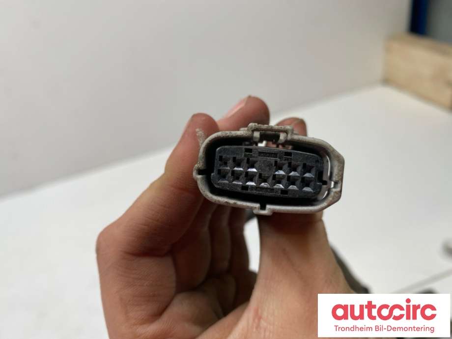 Parkeringssensor bak til Mitsubishi Outlander 2015-->> (Type III, Fase 2) (8651A253WB|8651A251WB|)