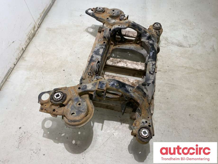 Travers bak til Volvo XC90 2015-2025 (Type II) (32292930|)