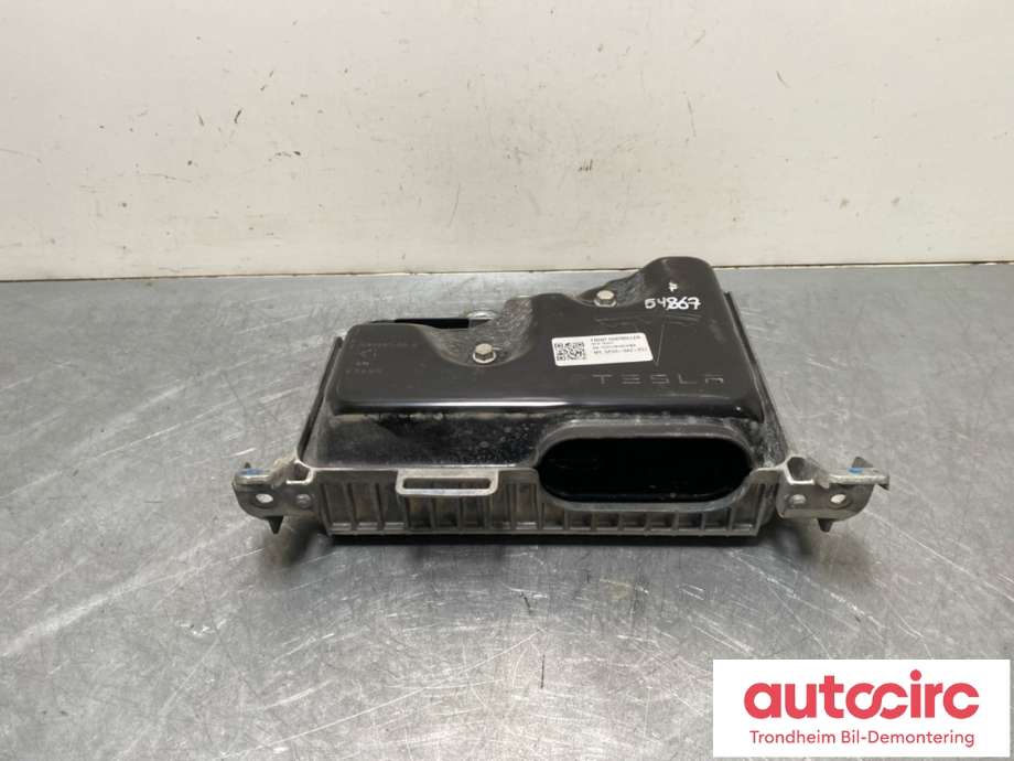 Styreenhet comfort (BCM) til Tesla Model Y 2021-2024 (Type I)  (1583991-01-C|1583991-03-C|1583991-10-D)