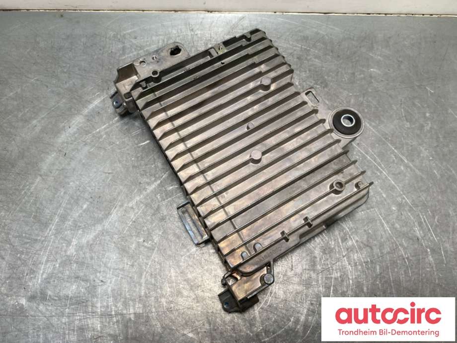 Styreenhet comfort (BCM) til Tesla Model Y 2021-2024 (Type I)  (1583991-01-C|1583991-03-C|1583991-10-D)