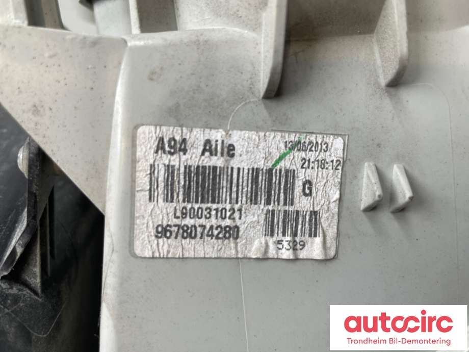Baklykt venstre ytre til Peugeot 2008 2013-2019 (Type I)  (96 780 742 80|)
