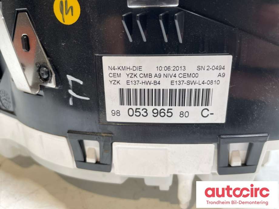 Instrumentpanel til Peugeot 2008 2013-2019 (Type I) (96 780 779 80|98 227 039 80|)