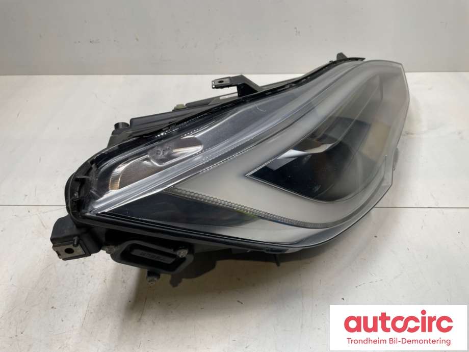Frontlykt høyre full-LED til Tesla Model S 2016-2021 (Fase 2)  (REDUSERT PRIS|1053575-00-C|1053575-00-E|1053575-20-C)