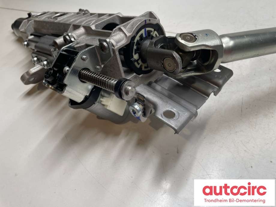 Rattaksel til Tesla Model Y 2021-2024 (Type I)  (1188871-00-A|1188811-00-D|1188811-00-E)