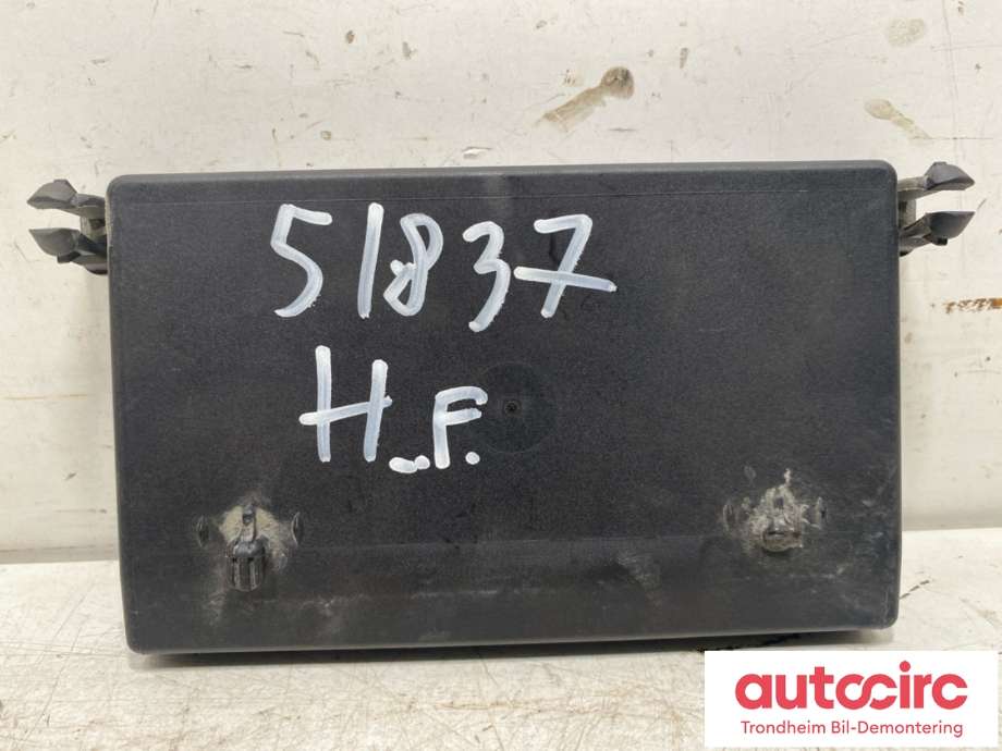 Styreenhet dør høyre foran til Mercedes Vito/Viano 2004-2010 (Fase 1) (W639) (W639) (MERCEDES/TEMIC|A 639 820 03 26|A 639 820 17 26|639 820 03 26)