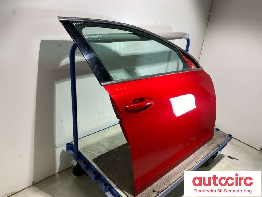 Dør høyre foran til Peugeot 308 2013-2021 (Type II)  (16 101 021 80|)