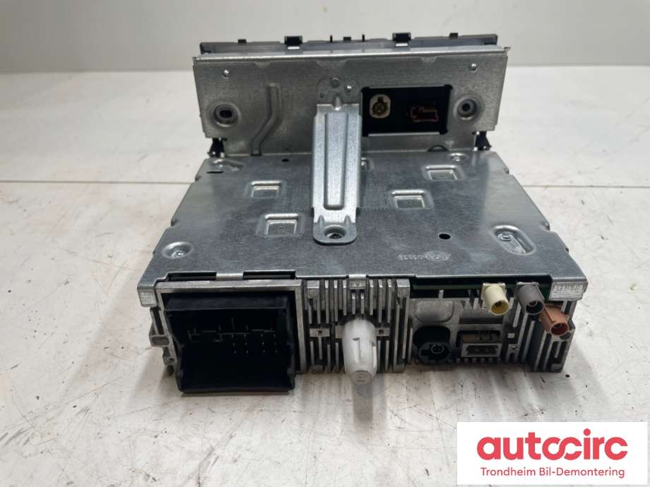 Bilstereo navigasjon skjerm til Peugeot Partner 2015-2019 (Type II, Fase 2)  (9815355880|16 156 545 80|16 227 941 80)