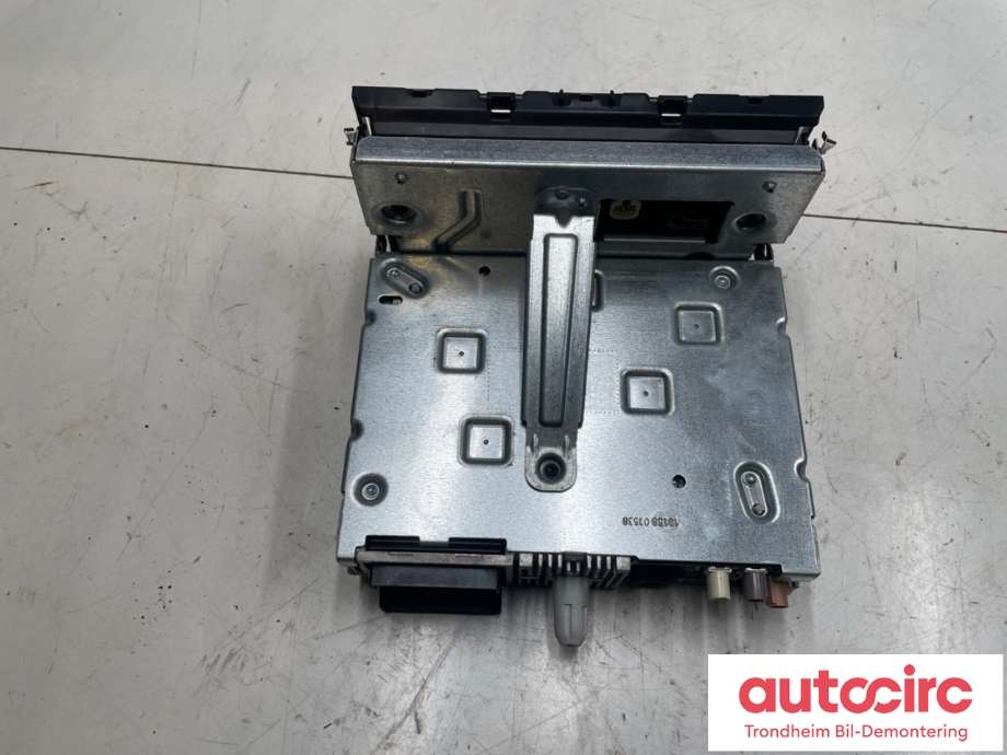 Bilstereo navigasjon skjerm til Peugeot Partner 2015-2019 (Type II, Fase 2)  (9815355880|16 156 545 80|16 227 941 80)