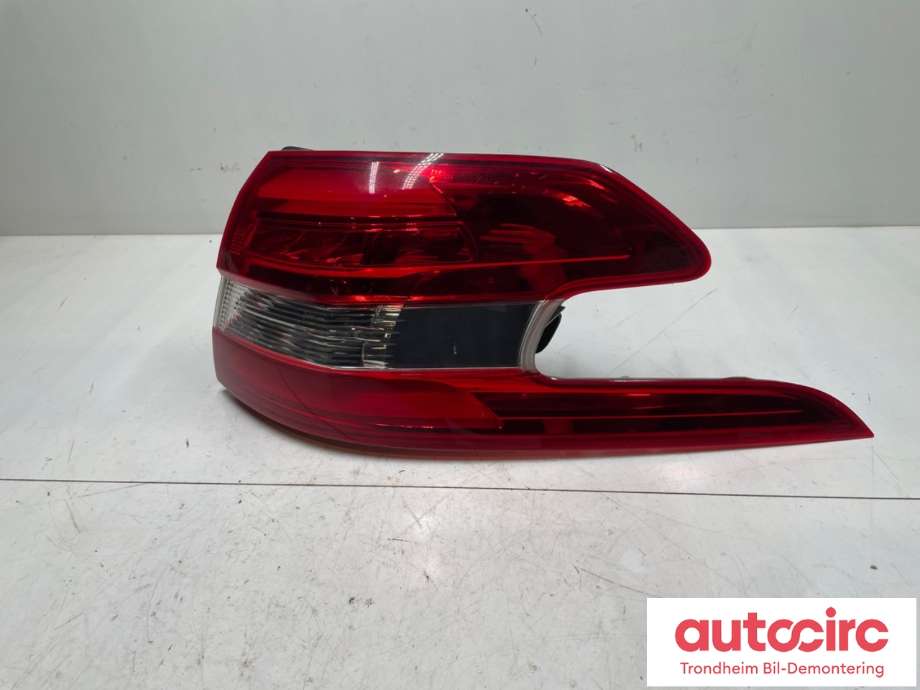 Baklykt høyre ytre til Peugeot 308, 2013-2021 (Type II) (9678093880)