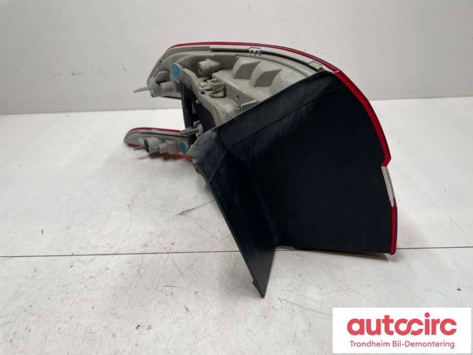 Baklykt høyre ytre til Peugeot 308 2013-2021 (Type II)  (9678093880|)