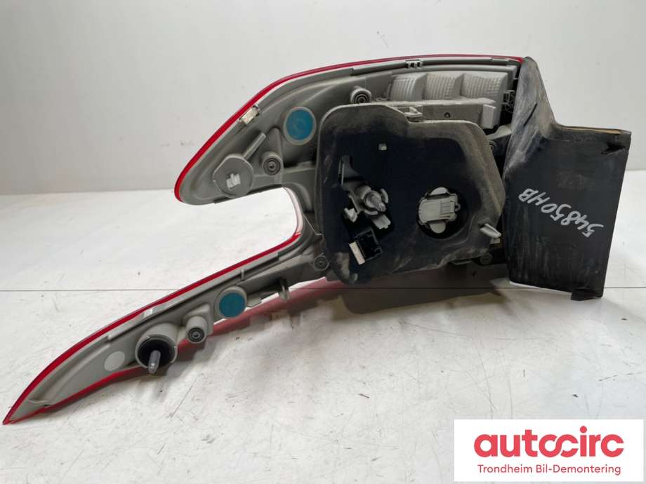 Baklykt høyre ytre til Peugeot 308 2013-2021 (Type II)  (9678093880|)