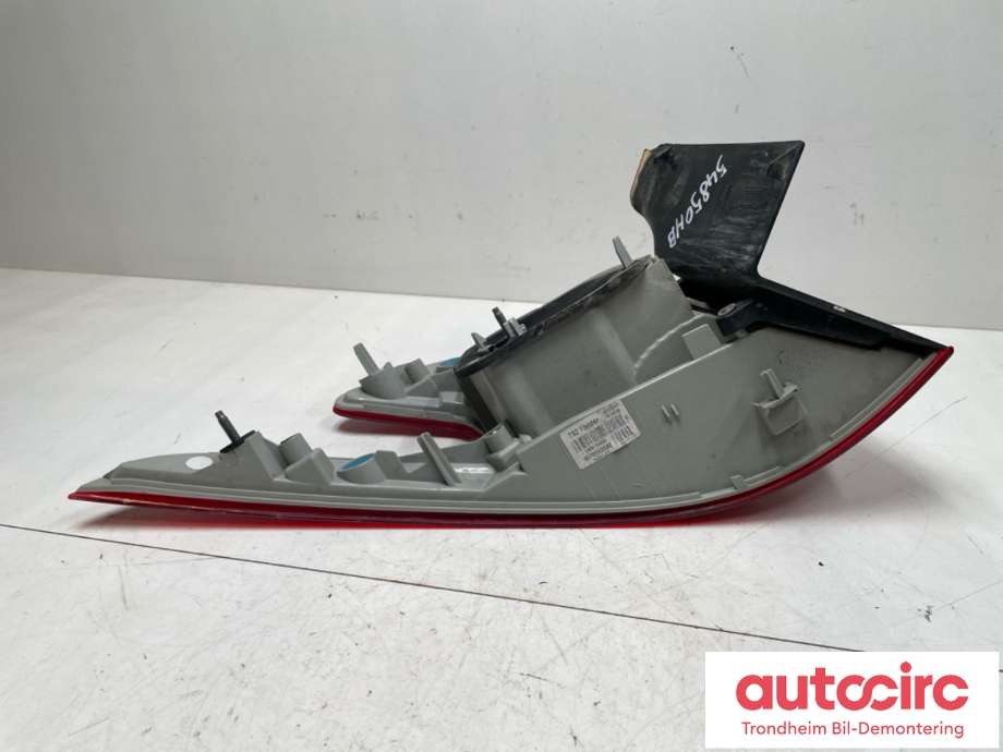 Baklykt høyre ytre til Peugeot 308 2013-2021 (Type II)  (9678093880|)