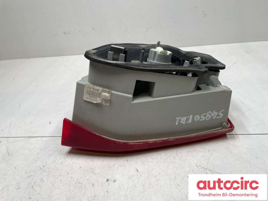 Baklykt venstre indre til Peugeot 308 2013-2021 (Type II)  (96 780 980 80|)