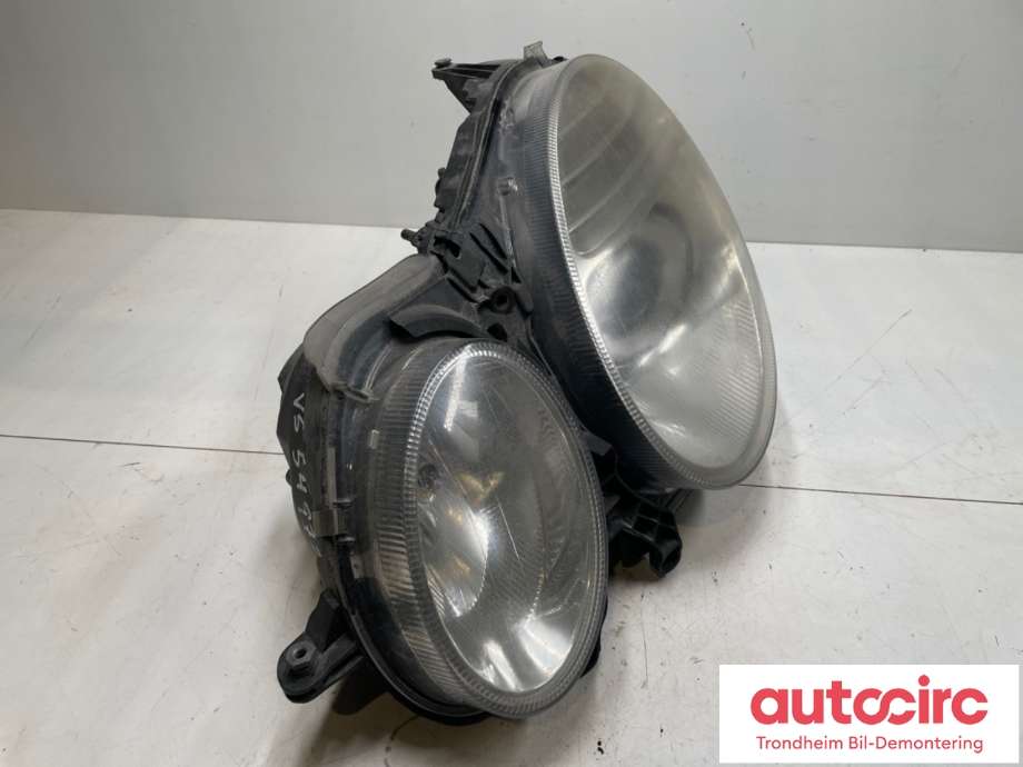 Frontlykt venstre halogen til Mercedes E-Klasse 2006-2009 (Fase 2) (W211) (W211) (A 211 820 29 61|)