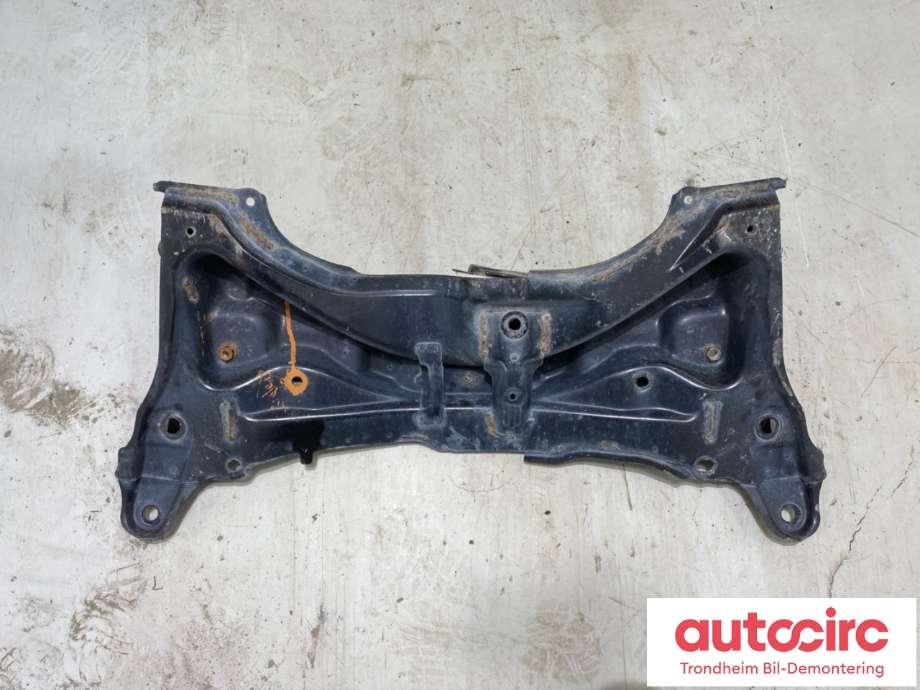 Travers foran hoved til Toyota Yaris 2012-2014 (Type III, Fase 1)  (51201-0D095|51201-52087|)