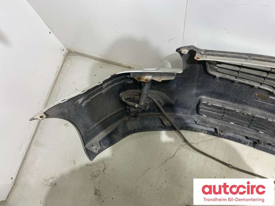 Støtfanger foran til Toyota Avensis 2003-2008 (Type II)  (52119-05910|)