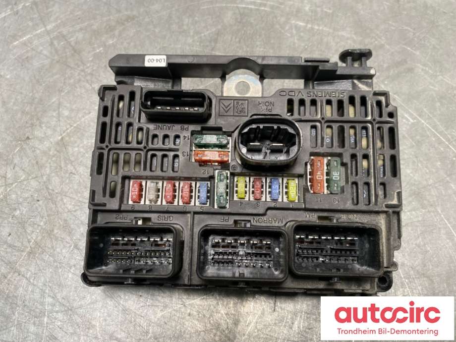 Sikringsboks motorrom til Peugeot Expert, 2007-2016 (Type II)  (9661682780)
