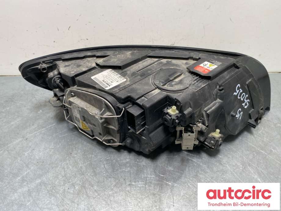 Frontlykt venstre halogen til Volvo V50 2007-2012 (Fase 2)  (32206144|)