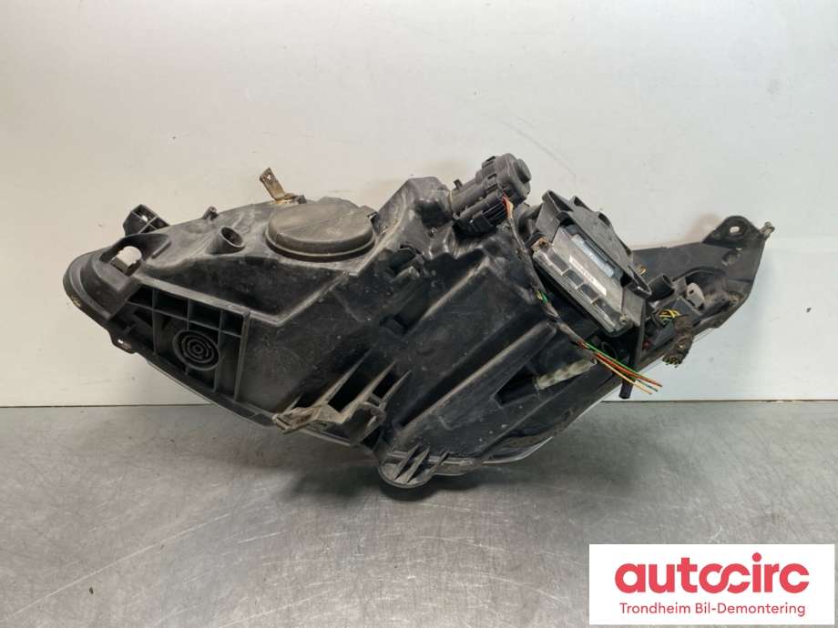 Frontlykt høyre halogen til Citroën C4 2004-2011 (Type I) (9680687180|6206 L6|)