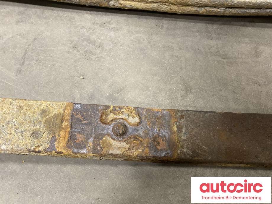 Fjær foran bladfjær til Ford F-250 1997-2003 (2 STK|2C3Z5310GA|)