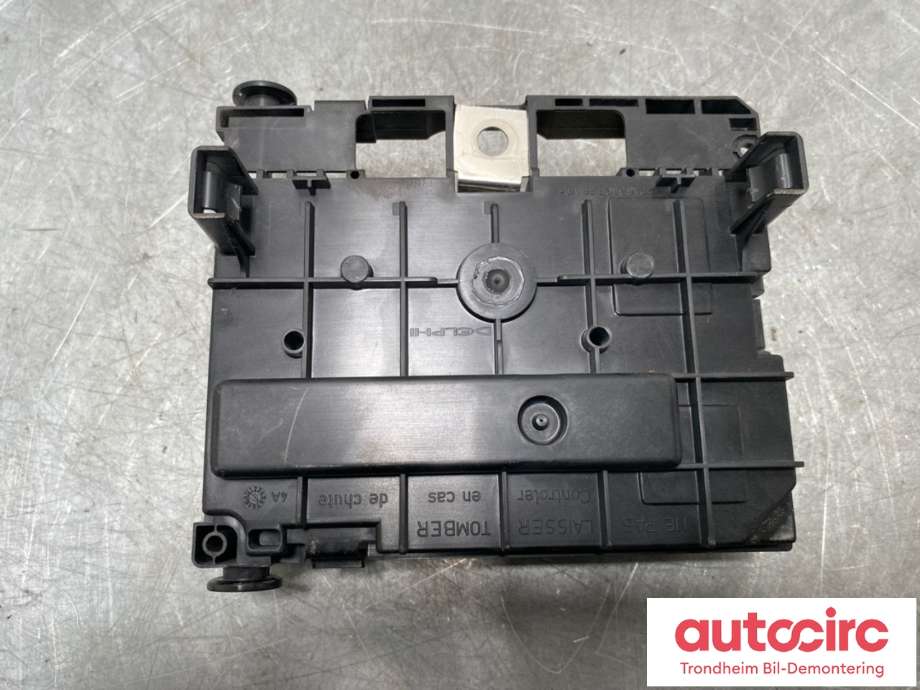 Sikringsboks motorrom til Peugeot 3008 2009-2016 (Type I) (9675877980|98 070 285 80|)