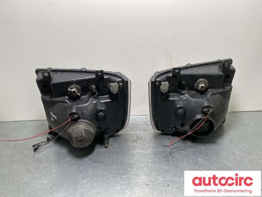 Frontlykt sett halogen til Ford F-250 1997-2003 (KHC|NO PARTS ID|)