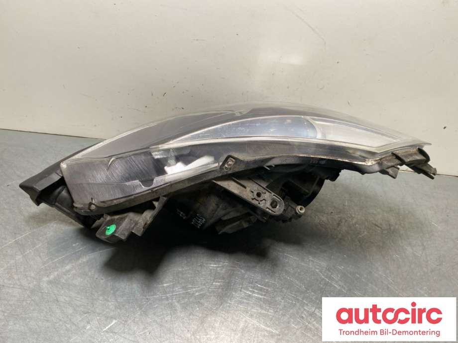 Frontlykt høyre halogen til Renault Clio 2006-2009 (Type III, Fase 1)  (260100822R|)