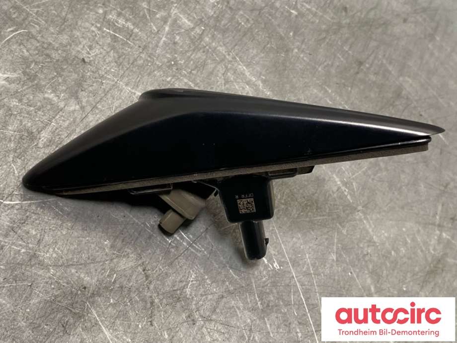 Kamera parkeringshjelp til Tesla Model Y 2024-->> (Type II)  (1820735-00-E|)