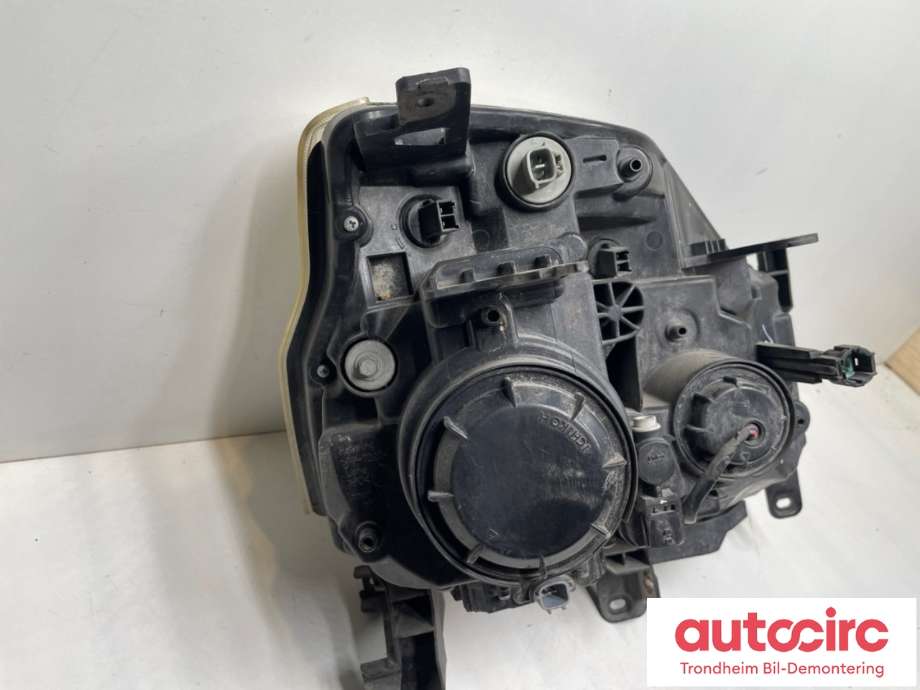 Frontlykt venstre xenon til Nissan X-Trail 2007-2014 (T31) (T31) (260603UF5A|)