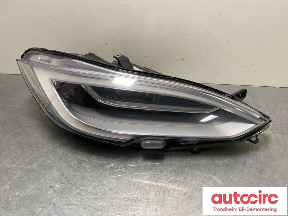 Frontlykt høyre full-LED til Tesla Model S, 2016-2021 (Fase 2)  (1053575-00-E)