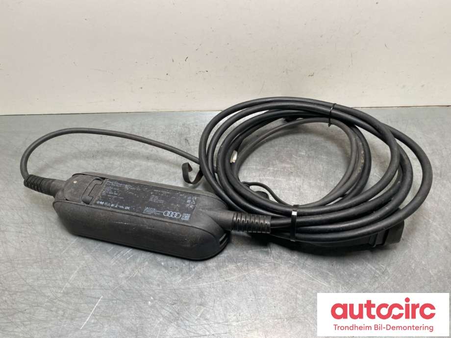 Batterilader kabel til Audi e-tron 2018-->>  (8V4971675AN|V04017001DF|8V4998639Q| 7PP 971 678 DF)