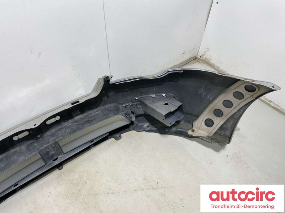 Støtfanger foran til Subaru Legacy 2003-2007 (Type IV, Fase 1)  (57704AG000|57704-AG000|)