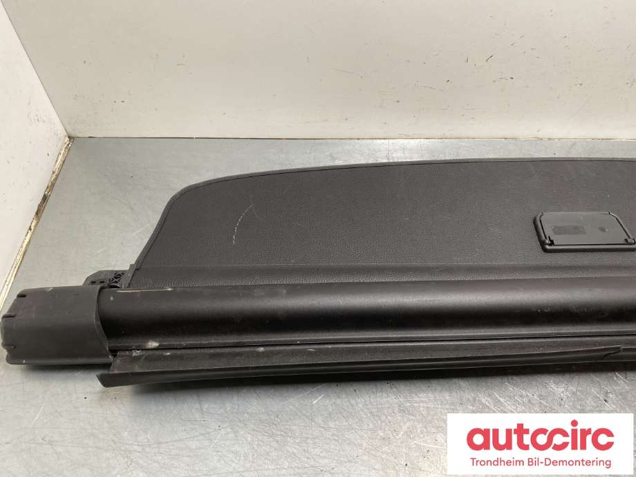 Bagasjerom rollon til VW Passat 2011-2015 (B7) (B7) (3AF 867 871 J|3AF 867 871|)