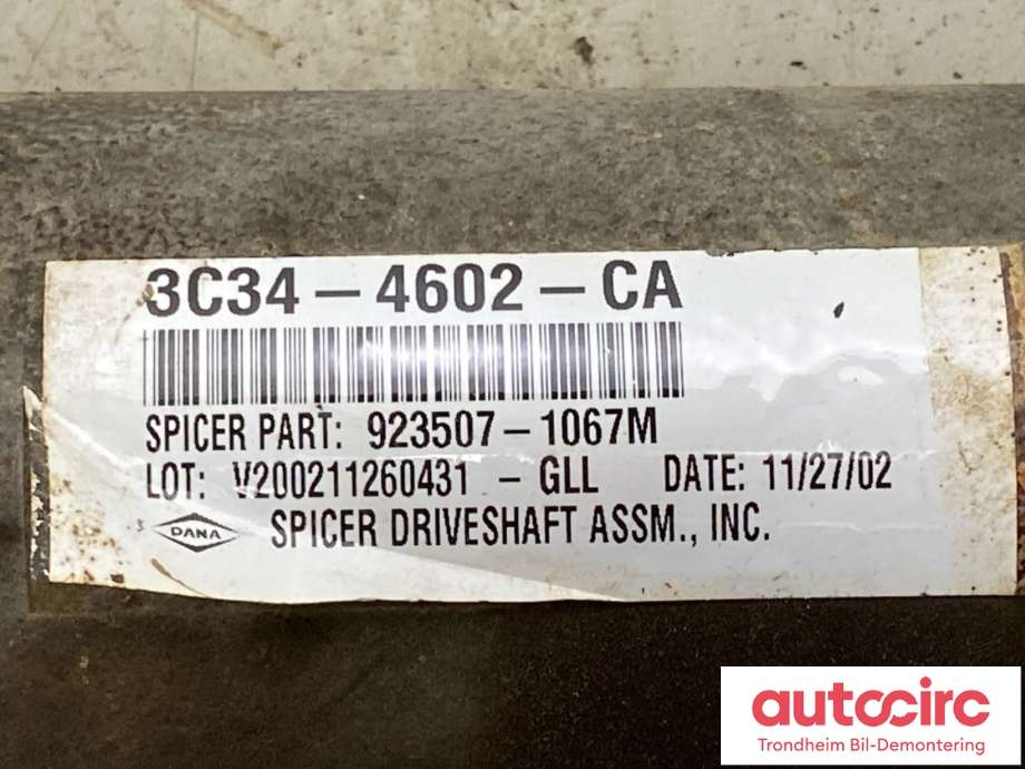 Mellomaksel bakre til Ford F-250 1997-2003 (DANA/SPICER|3C34-4602-CA|923507-1067M|)