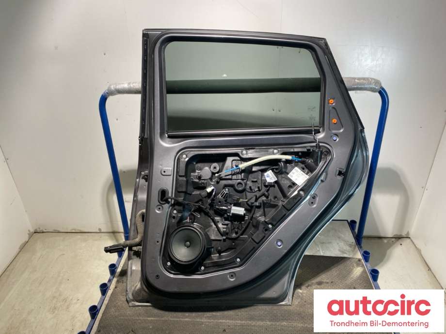 Dør høyre bak til Mercedes B-Klasse, electric drive 2014-2018 (W242) (W242) (A 246 730 02 05|)