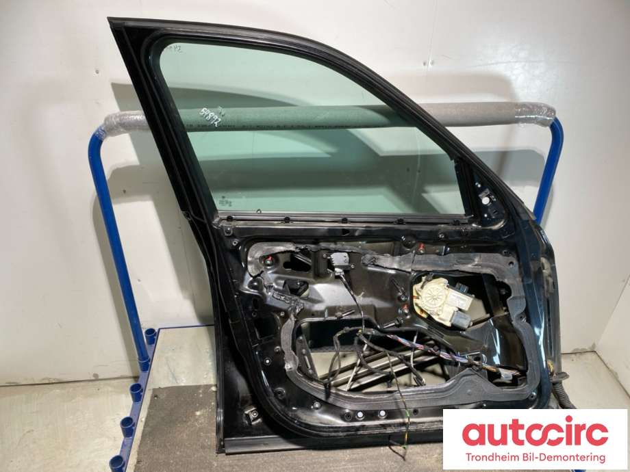 Dør venstre foran til BMW X3 2007-2010 (Fase 2) (E83) (E83) (41 00 3 451 015|)