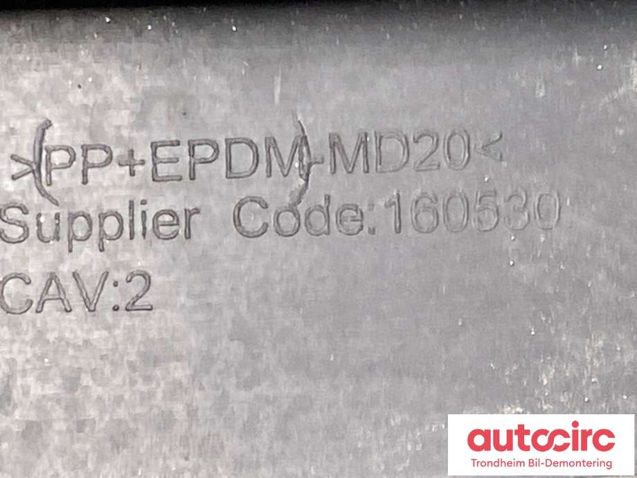 Grill midt til Tesla Model Y 2021-2024 (Type I)  (1493759-00-A|)
