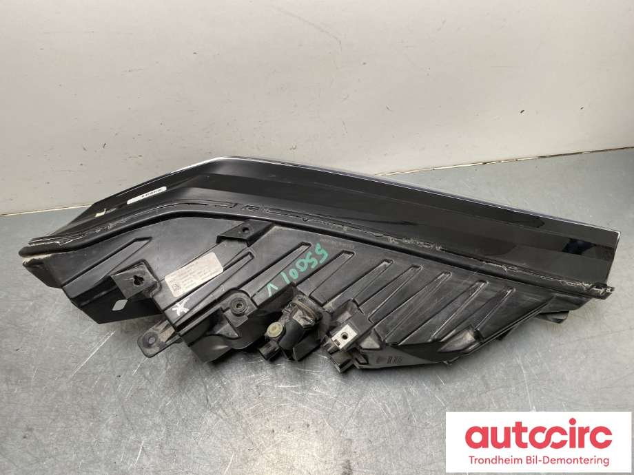 Frontlykt venstre full-LED til Tesla Model X 2016-->> (1034316-00-C|)