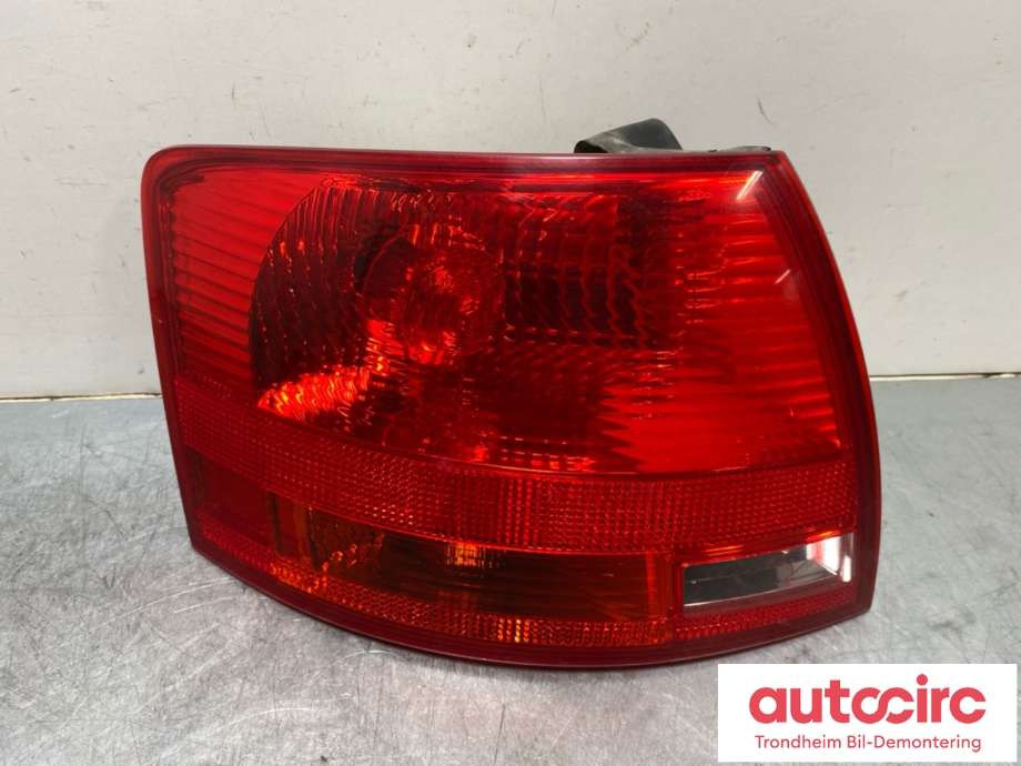 Baklykt venstre ytre til Audi A4, 2004-2008 (Type III) (B7) (B7) (8E9945095E)