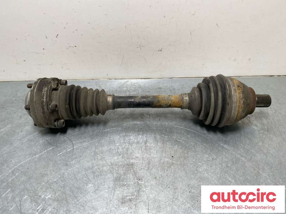 Drivaksel venstre foran, diesel/automat til VW Caddy 2010-2015 (Type III, Fase 2)  (2K0407271G|3C0407271AJ|2K0407271GX)