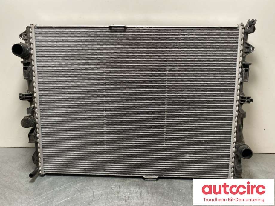 Radiator (automat gir) til Mercedes EQC, 2019-->>  (A 099 500 88 00)