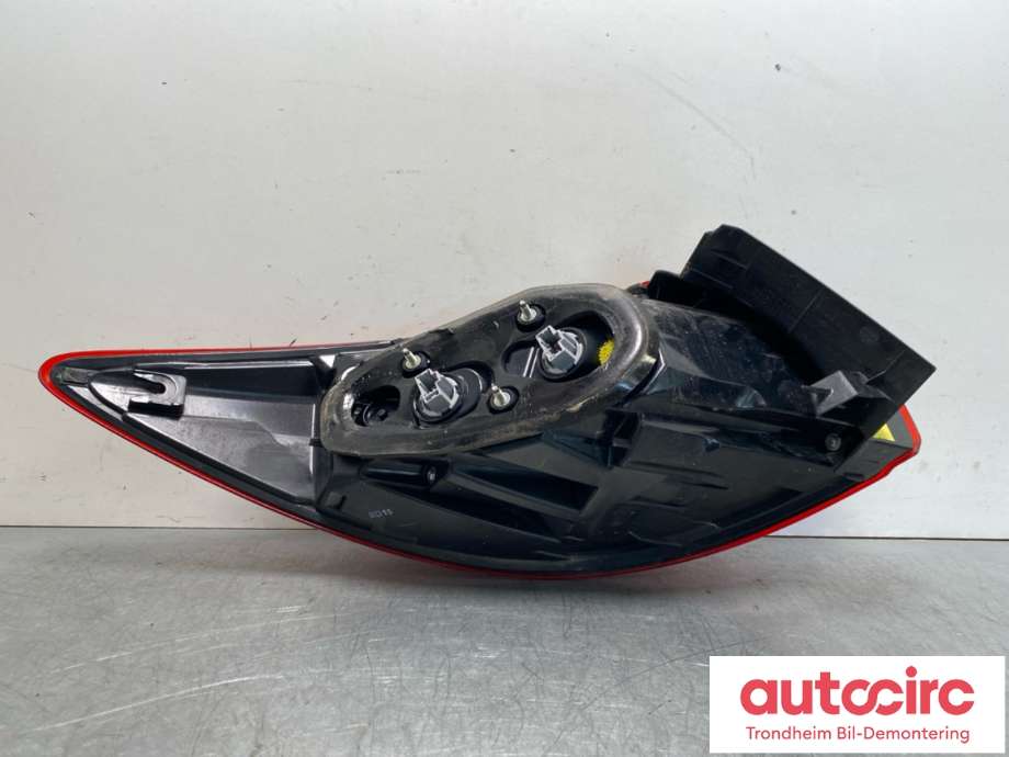 Baklykt høyre ytre til Mazda CX-5 2012-2017 (Type I)  (KD5451150D|KD5451150C|)