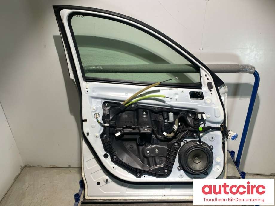 Dør venstre foran til Mazda CX-5 2012-2017 (Type I) (KDY35902XH|)