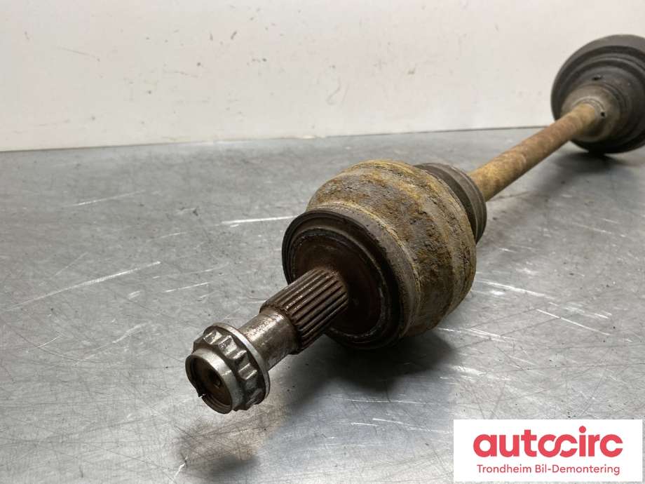 Drivaksel høyre bak, diesel/automat til Mercedes E-Klasse 2002-2006 (Fase 1) (W211) (W211) (A 211 350 10 16|A 211 350 09 56|)