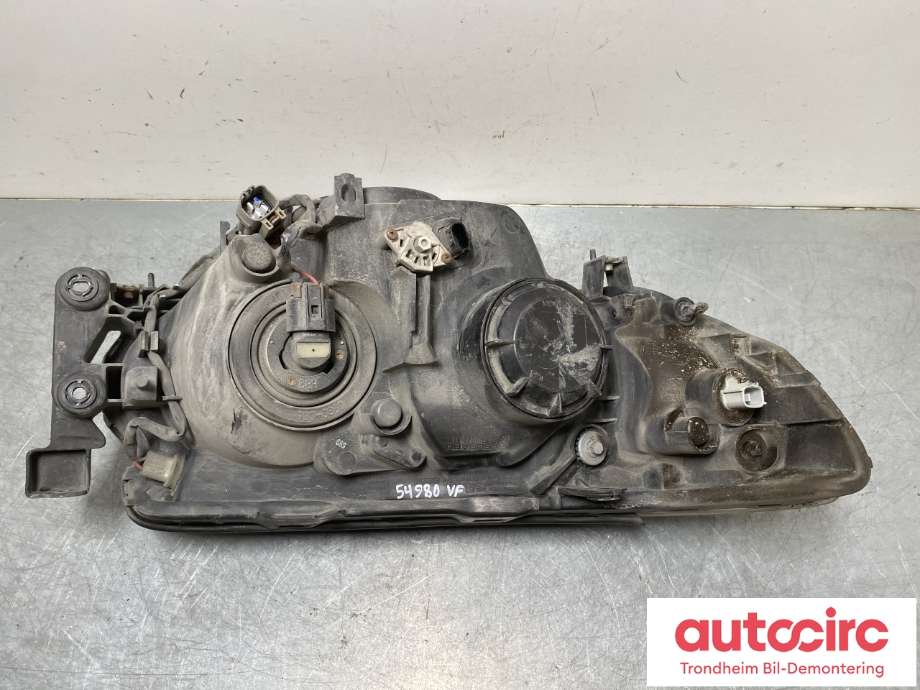 Frontlykt venstre halogen til Subaru Forester 2005-2008 (Type II, Fase 2)  (84001SA871|)
