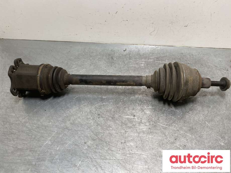 Drivaksel venstre foran, diesel/automat til Audi A6 2005-2008 (Type III, Fase 1) (C6) (C6) (4F0 407 271 N|4F0 407 451 CX|)