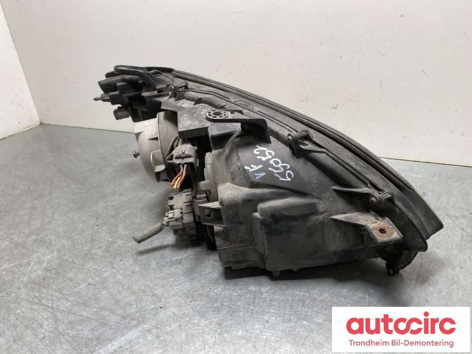 Frontlykt venstre halogen til Subaru Legacy 2003-2007 (Type IV, Fase 1)  (84001AG091|)