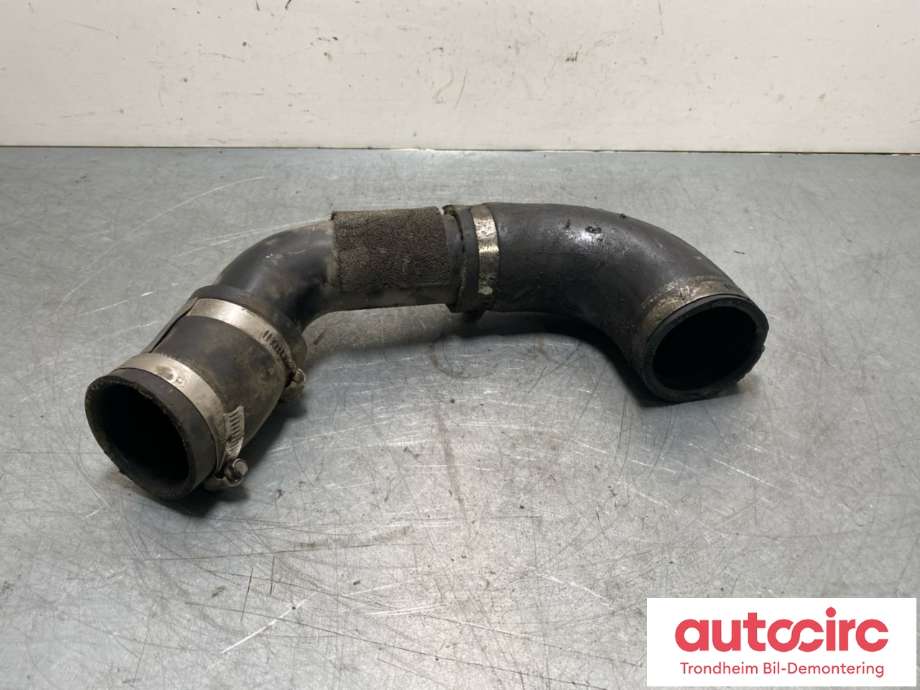 Turbo rør til Nissan Patrol, 1998-2004 (Fase 1) (Y61) (Y61) (14469VC104)