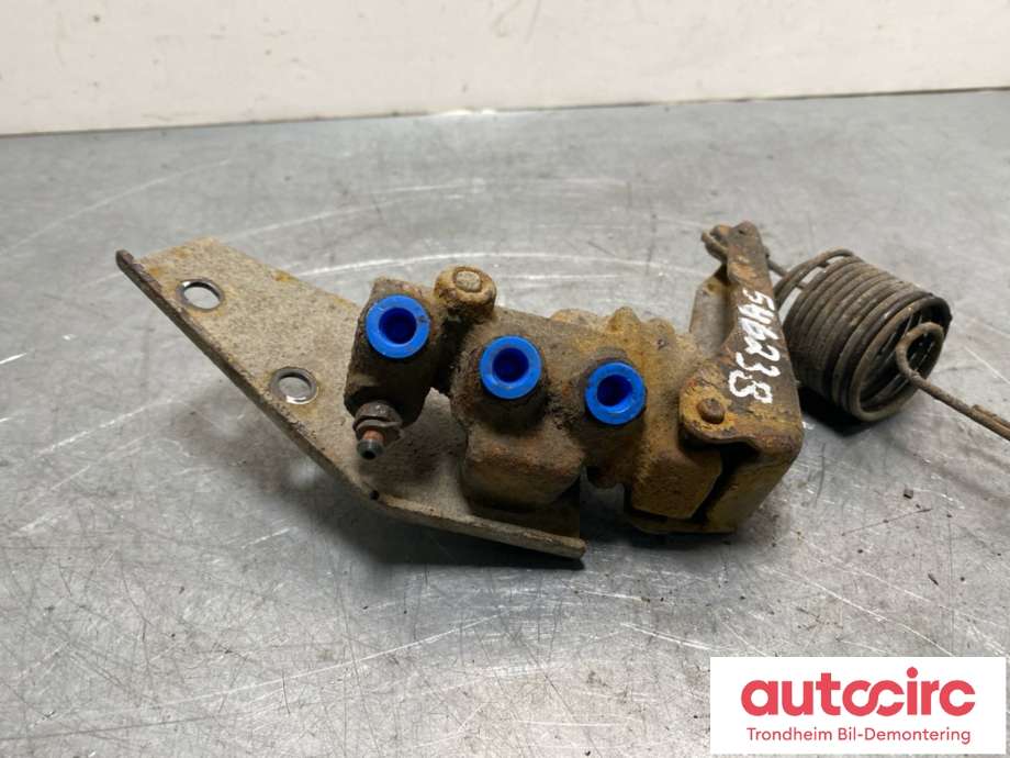 Bremsekraft-regulator bak til Nissan Patrol 1998-2004 (Fase 1) (Y61) (Y61) (46400VC100|)