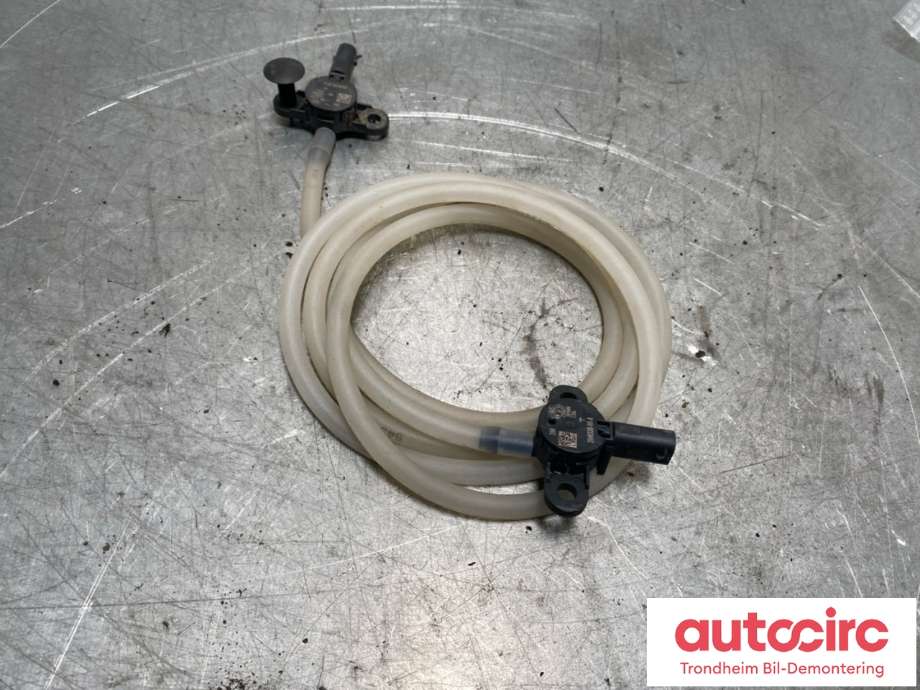 Sensor diverse til Tesla Model Y, 2024-->> (Type II) (2046330-00-A)